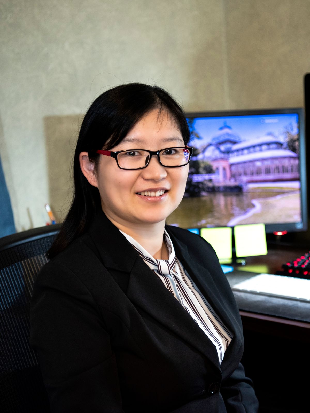 Headshot of Jingjing Sun, a nanotechnologist and cancer researcher at the University of Nebraska Medical Center